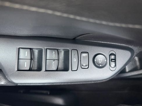 Used 2018 Honda Civic EX-L image 23