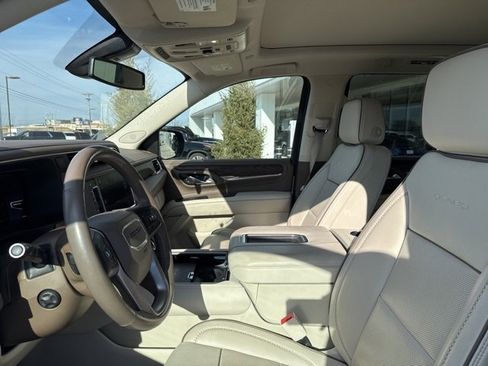 Used 2022 GMC Yukon Denali image 24