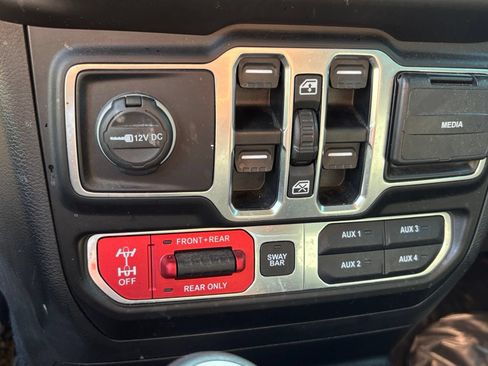 Used 2020 Jeep Wrangler Unlimited Rubicon AWD/4WD image 7
