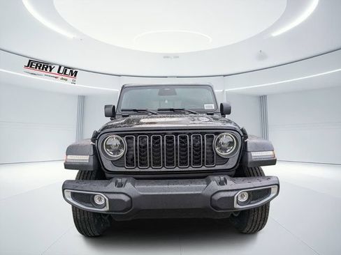 New 2026 Jeep Gladiator Sport AWD/4WD image 8