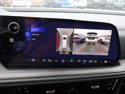 New 2026 Chevrolet Suburban Premier image 9