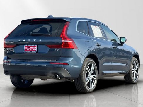 Used 2020 Volvo XC60 T5 Momentum w/ Protection Package Premier image 6