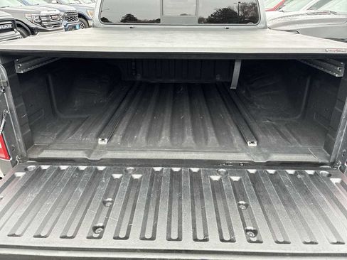 Used 2020 Nissan Frontier PRO-4X w/ Pro-4x Utility Package image 21