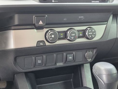Used 2021 Toyota Tacoma SR w/ SR Convenience Package RWD image 18