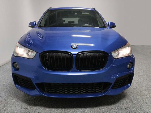 Used 2018 BMW X1 sDrive28i w/ M Sport Package image 2