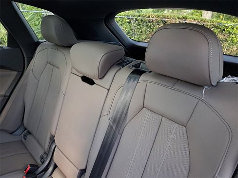 New 2025 Audi Q5 2.0T Premium Plus image 28