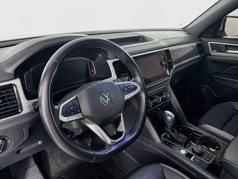 Used 2020 Volkswagen Atlas Cross Sport SEL Premium AWD/4WD image 4