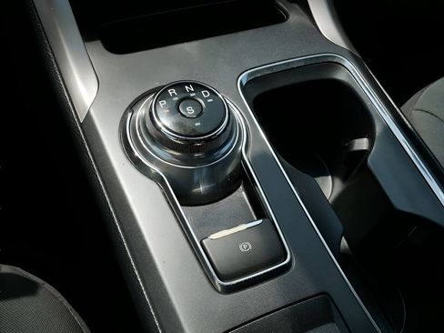 Used 2019 Ford Fusion SE FWD image 25