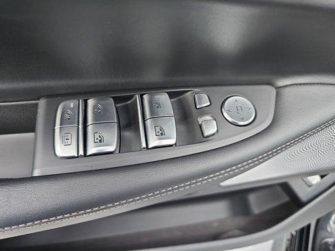 Used 2022 BMW ALPINA B7 xDrive w/ Luxury Rear Seating Package image 28