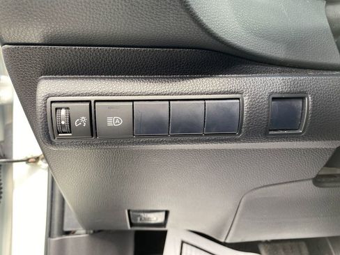 Used 2021 Toyota Corolla SE image 14