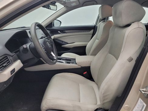 Used 2018 Honda Accord LX image 17
