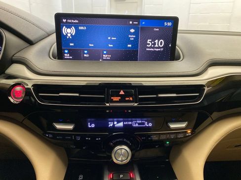 Used 2022 Acura MDX FWD image 15
