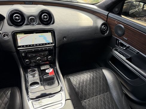 Used 2018 Jaguar XJ L Portfolio image 25