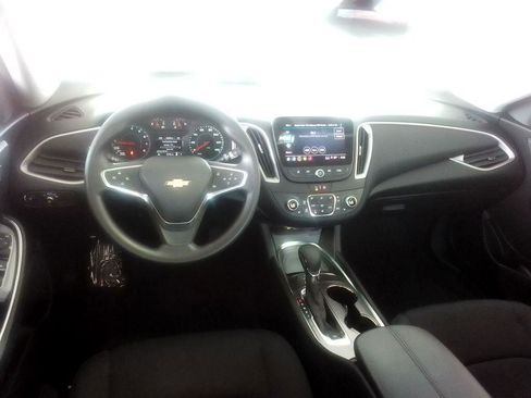 Used 2022 Chevrolet Malibu LT image 7