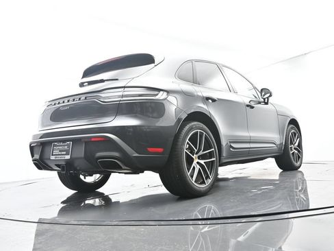 Certified 2025 Porsche Macan w/ Premium Package Plus AWD/4WD image 51