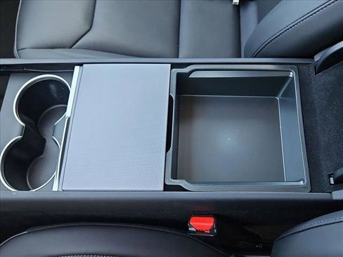 Used 2026 Tesla Model Y Premium image 15