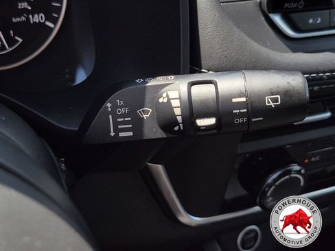 Used 2023 Nissan Rogue S FWD image 30