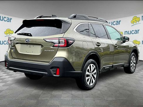 Used 2022 Subaru Outback Premium image 6