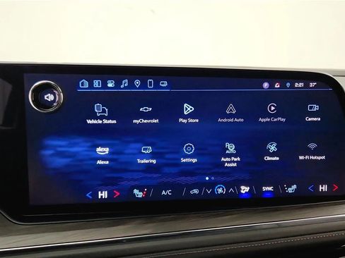 Used 2025 Chevrolet Tahoe LT w/ Comfort Package image 28