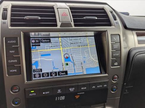 Used 2018 Lexus GX 460 Premium w/ Premium Package AWD/4WD image 26