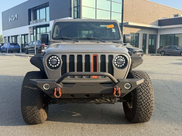 Used 2019 Jeep Wrangler Unlimited Sahara w/ LED Lighting Group AWD/4WD image 2
