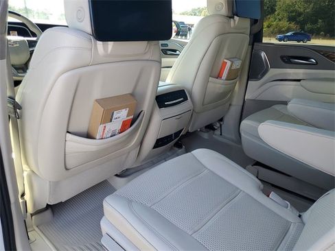 Used 2023 Cadillac Escalade Sport Platinum image 23