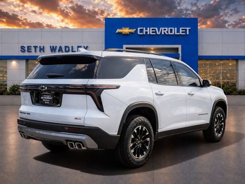 New 2026 Chevrolet Traverse Z71 w/ Enhanced Driving Package AWD/4WD image 7