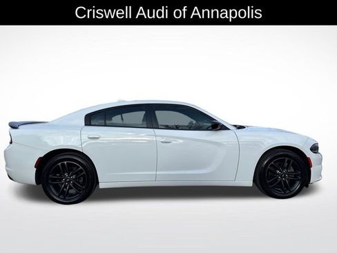 Used 2019 Dodge Charger SXT w/ Blacktop Package image 8