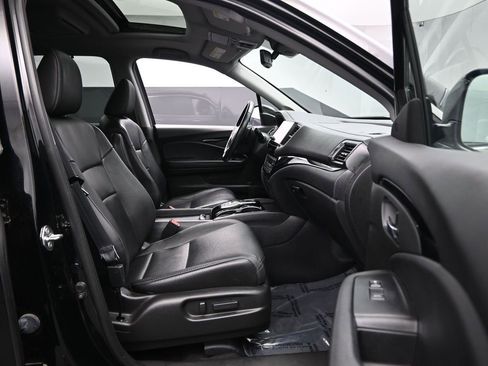 Used 2020 Honda Pilot Touring image 27