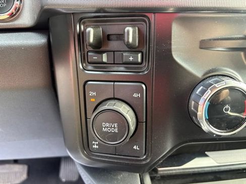 Used 2025 Ford F250 Platinum AWD/4WD image 23