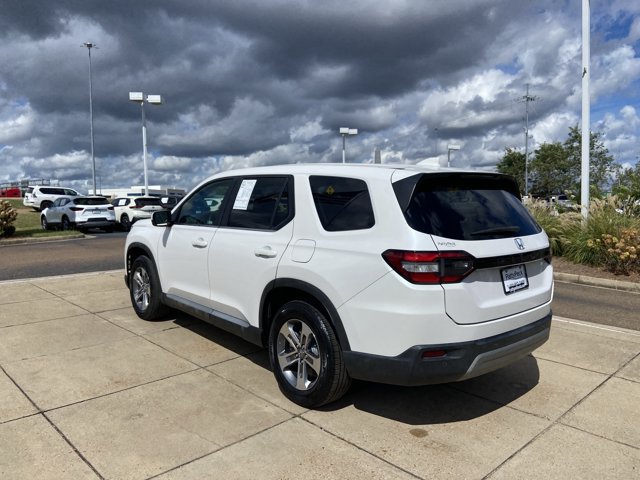 Used 2023 Honda Pilot EX-L image 16