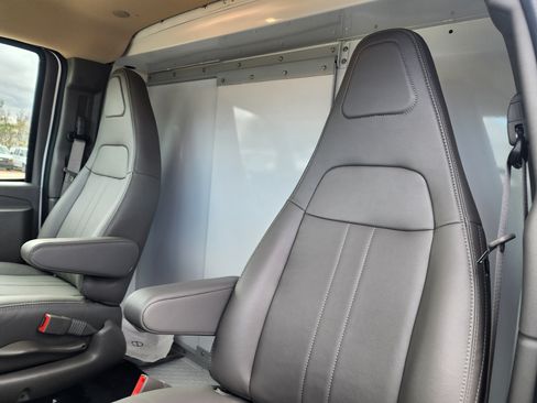 New 2025 Chevrolet Express 3500 w/ Power Convenience Package image 21