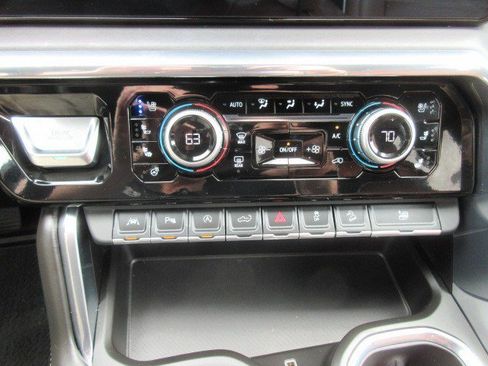 Used 2024 GMC Sierra 1500 Denali Ultimate AWD/4WD image 21
