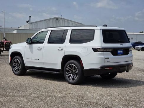 New 2026 Jeep Grand Wagoneer 4WD w/ Premium Group I image 4