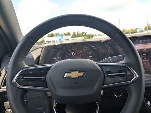Used 2026 Chevrolet Tahoe Premier RWD image 22