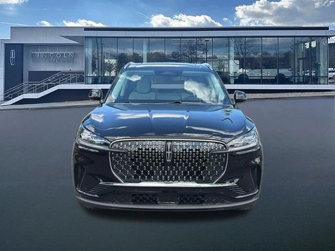New 2027 Lincoln Aviator Reserve AWD/4WD image 2