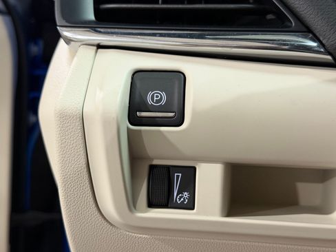 Certified 2026 Cadillac CT4 Luxury RWD image 27