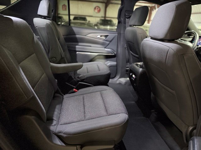 Used 2024 Chevrolet Traverse LT FWD image 16