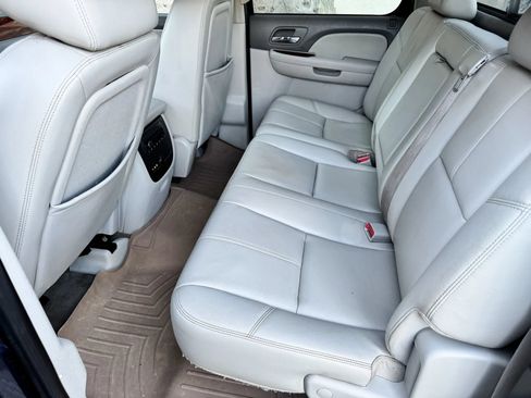 Used 2010 GMC Sierra 2500 SLT AWD/4WD image 31