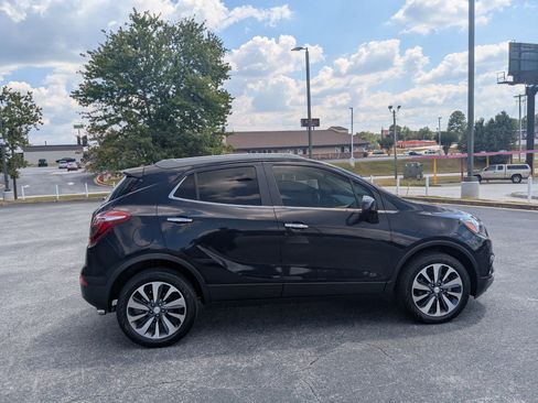 Used 2022 Buick Encore Preferred w/ Safety Package image 4