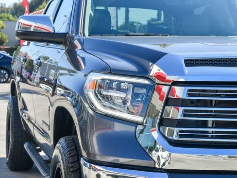 Used 2021 Toyota Tundra Limited w/ Limited Premium Package image 4