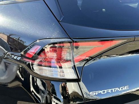 Used 2023 Kia Sportage X-Line w/ X-Line Premium Package image 10