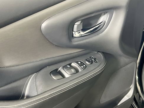 Used 2020 Nissan Murano S w/ Technology Package AWD/4WD image 17