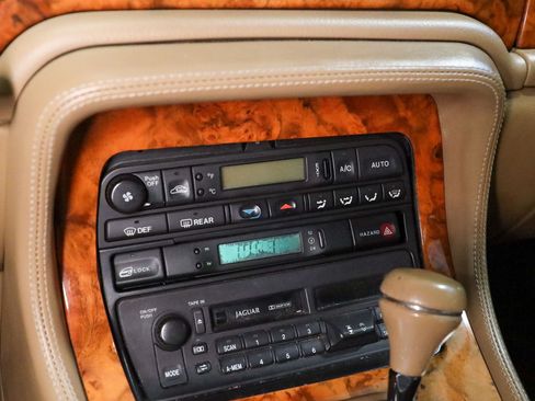 Used 1997 Jaguar XJ6 L RWD image 16