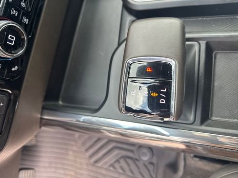 Used 2024 Chevrolet Silverado 1500 LTZ image 25