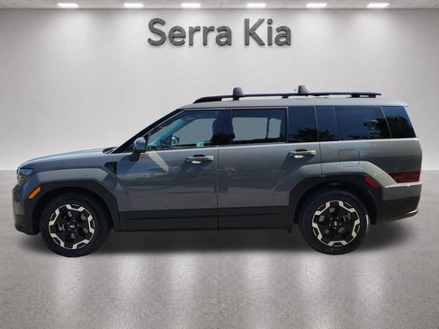 Used 2025 Hyundai Santa Fe SEL FWD image 2