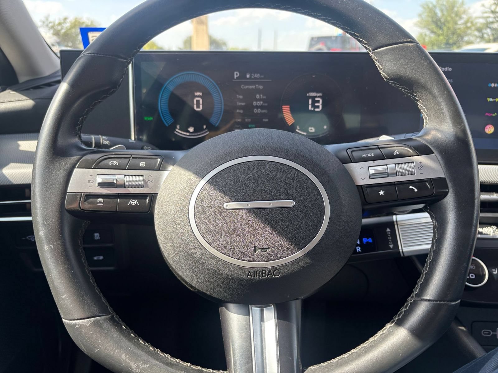 Used 2025 Hyundai Sonata SEL FWD image 27