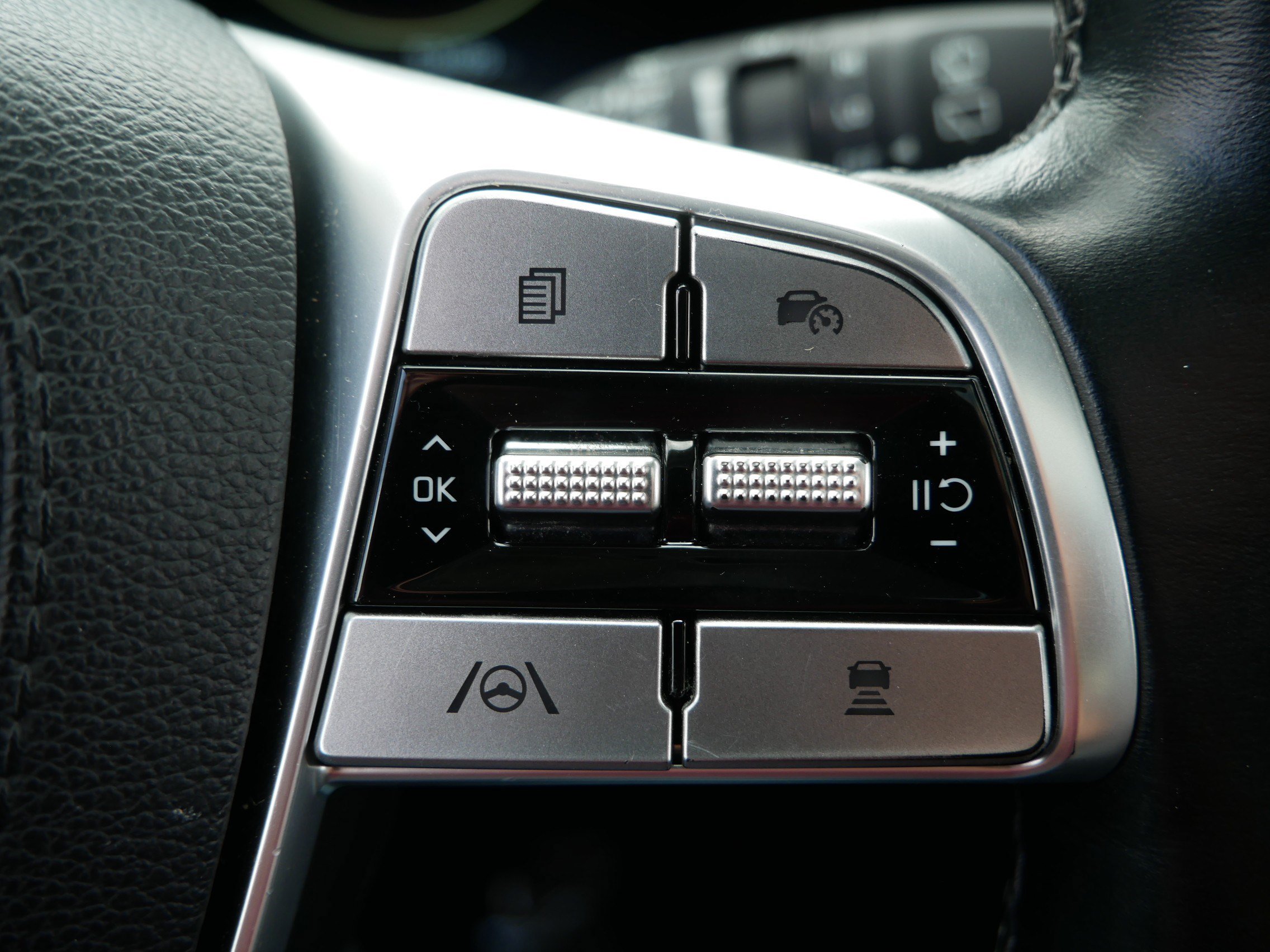 Used 2024 Kia Telluride SX AWD/4WD image 30