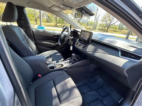 Used 2024 Toyota Corolla LE FWD image 31