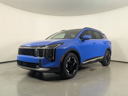 New 2026 Kia Sportage EX FWD image 3